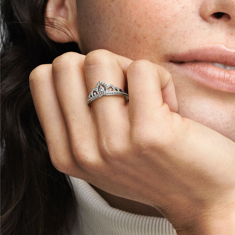 PANDORA Silver Hearts Tiara Ring in Metallic | Lyst
