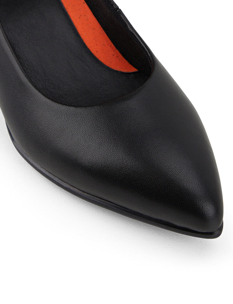 Hush Puppies The Low Point Black
